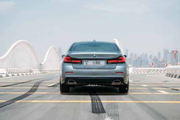 BMW 520i (Dark Grey), 2021