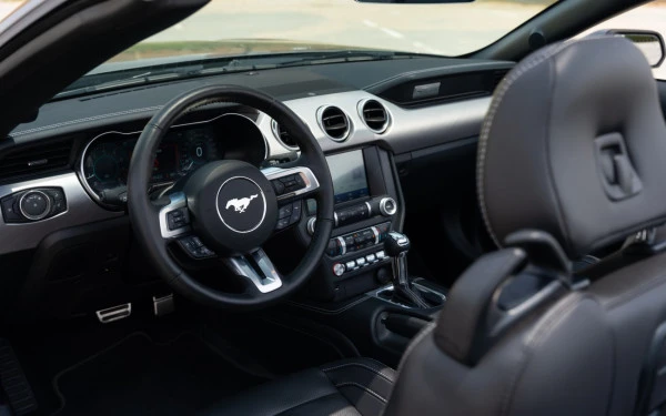 Ford Mustang cabrio (Dark Grey), 2023