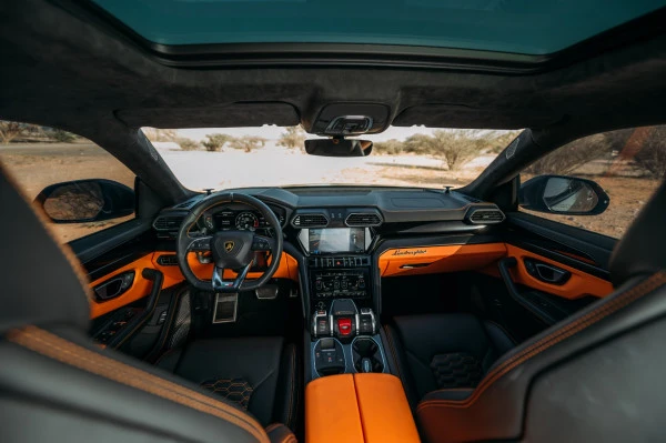 Lamborghini Urus (Dark Grey), 2022