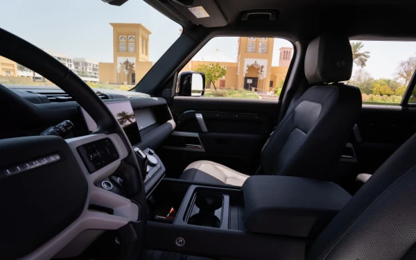 Range Rover Defender (Dunkelgrau), 2022