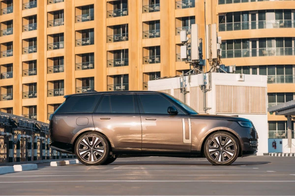 Range Rover Vogue HSE (Dark Grey), 2023