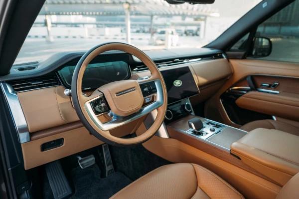 Range Rover Vogue HSE (Dark Grey), 2023