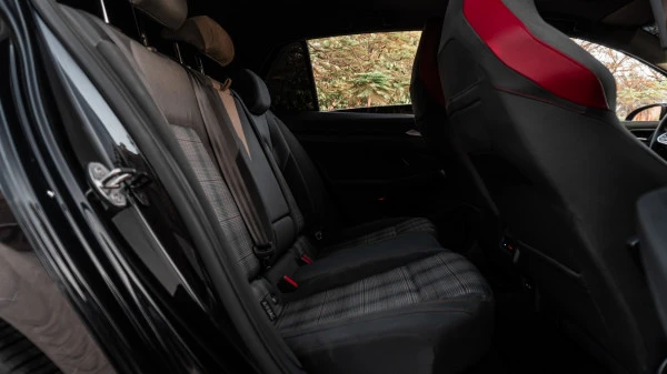 Volkswagen Golf GTI (Grigio Scuro), 2021