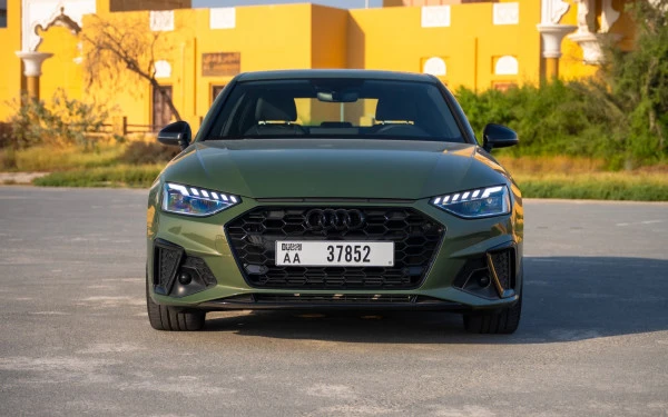 أودي A4 (أخضر), 2024