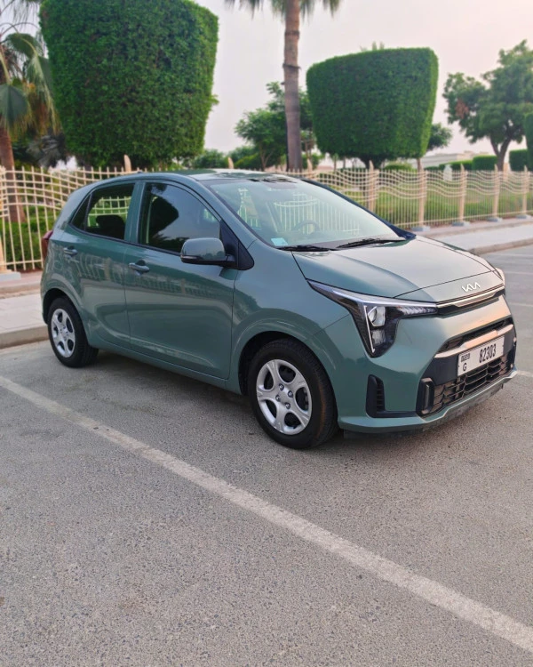 KIA Picanto (verde), 2025