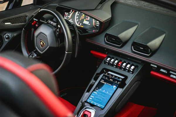 Lamborghini Evo Spyder (Зеленый), 2021