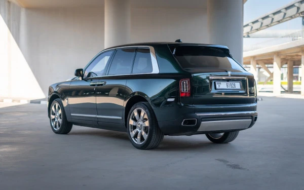 Rolls Royce Cullinan (Green), 2021