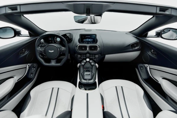 Aston Martin Vantage (Gris), 2021