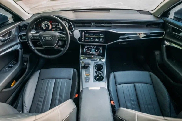 Audi A6 (Gris), 2022