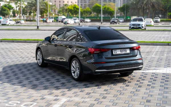 أودي A3 (اللون الرمادي), 2025