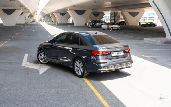أودي A3 (اللون الرمادي), 2025
