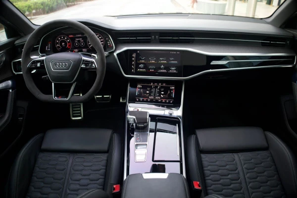 Audi RS6 (Gris), 2021