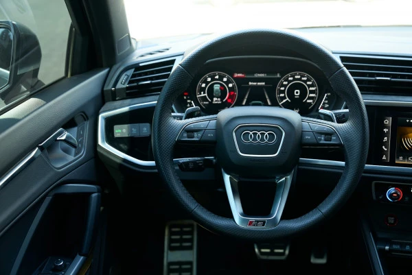 Audi RSQ3 (Grey), 2022