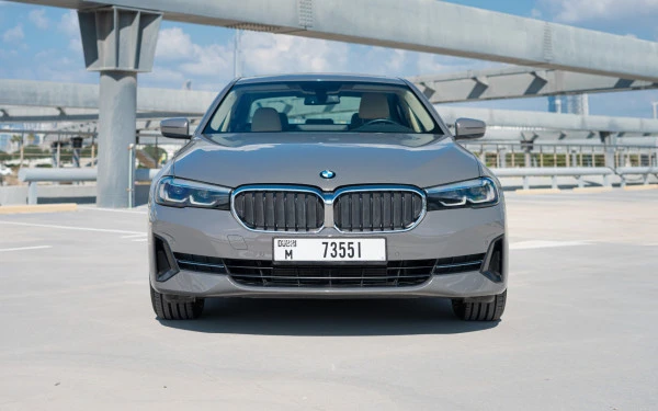 BMW 520i (Grey), 2021