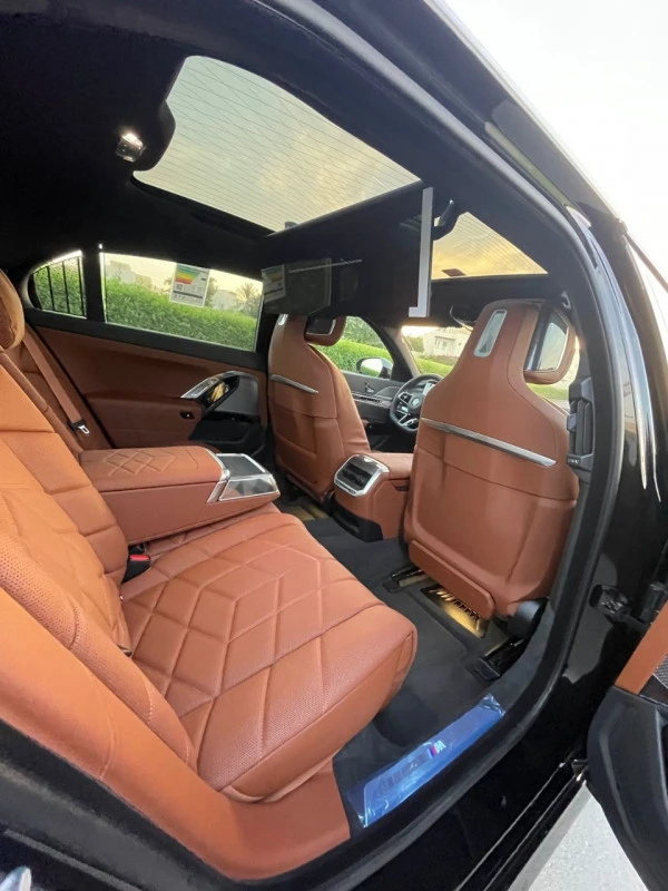 BMW 740Li (Gris), 2023