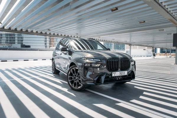 BMW X7 40i (Grey), 2023