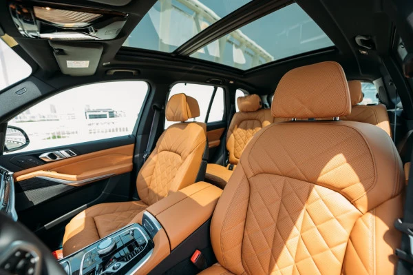 BMW X5 (Grigio), 2024