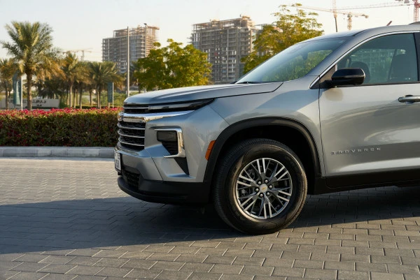 Chevrolet Traverse (Gris), 2025