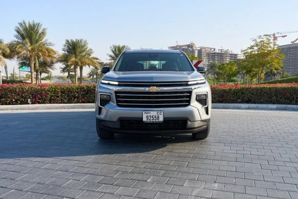 Chevrolet Traverse (Gris), 2025
