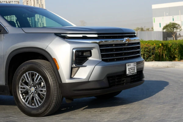 Chevrolet Traverse (Gris), 2025