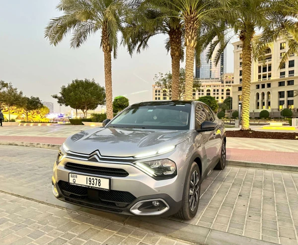 Citroen C4X (Grigio), 2024