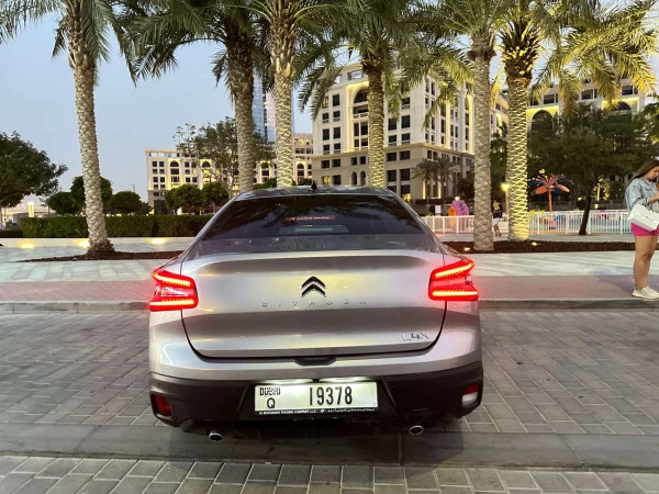 Citroen C4X (Grigio), 2024