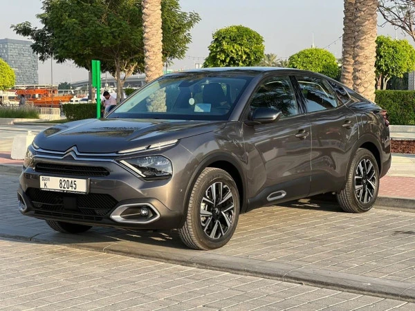 Citroen C4X (Grigio), 2025