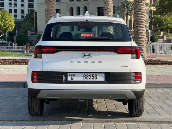 هيونداي فينيو (أبيض), 2025