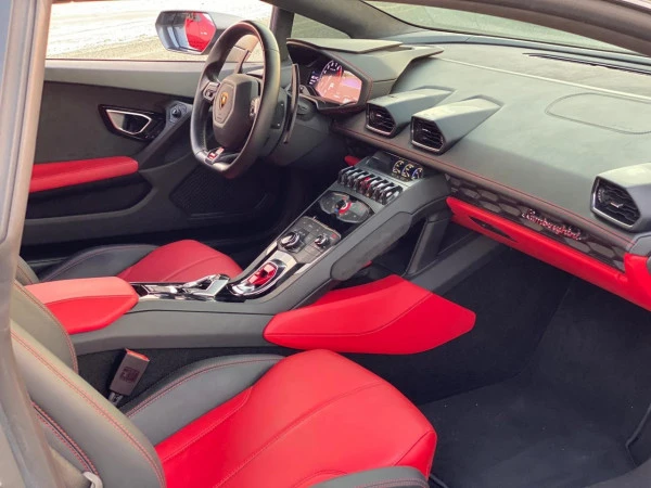 Lamborghini Huracan (Grey), 2018