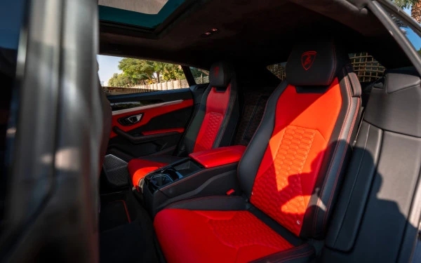 Lamborghini Urus (Grey), 2022