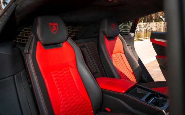 Lamborghini Urus (Grey), 2022