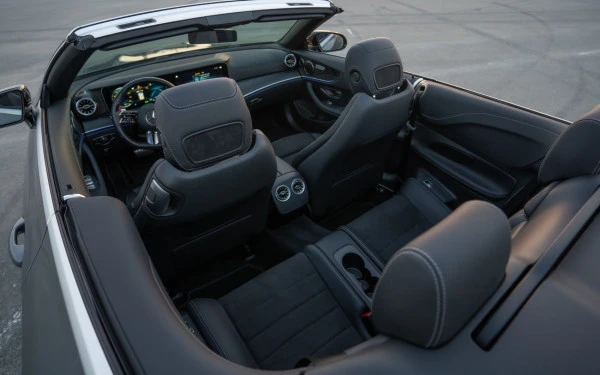 Mercedes E200 Cabrio (Dunkelgrau), 2022