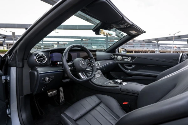 Mercedes E200 Cabrio (Grey), 2022