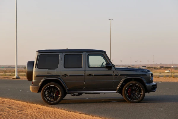 Mercedes G63 AMG (Серый), 2023