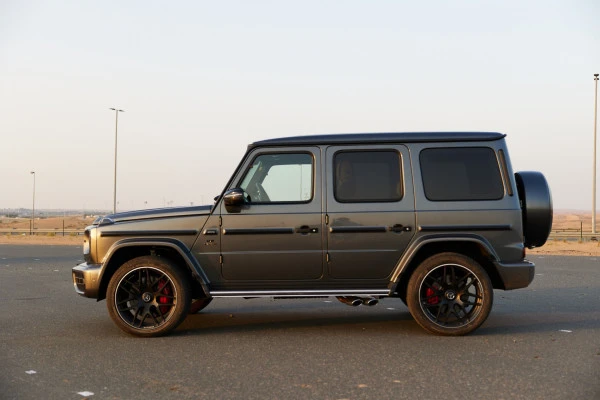 Mercedes G63 AMG (Серый), 2023