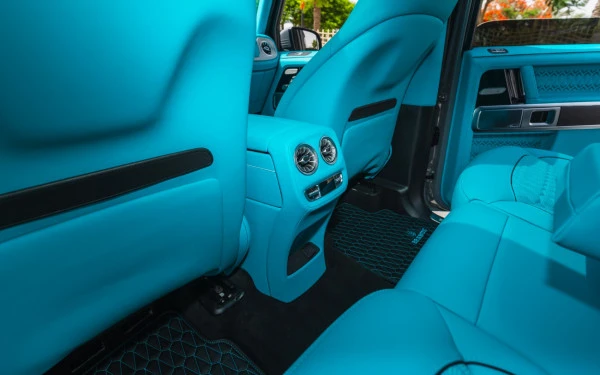 Mercedes G63 AMG (Grey), 2025