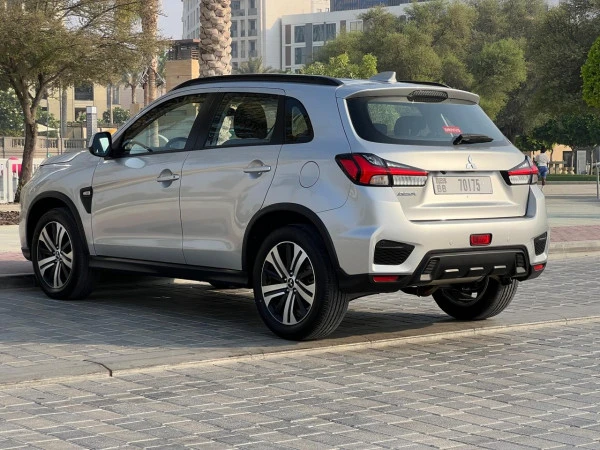 Mitsubishi ASX (Gris), 2025