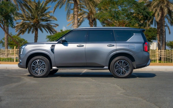Nissan Patrol Platinum V6 (Grigio), 2025