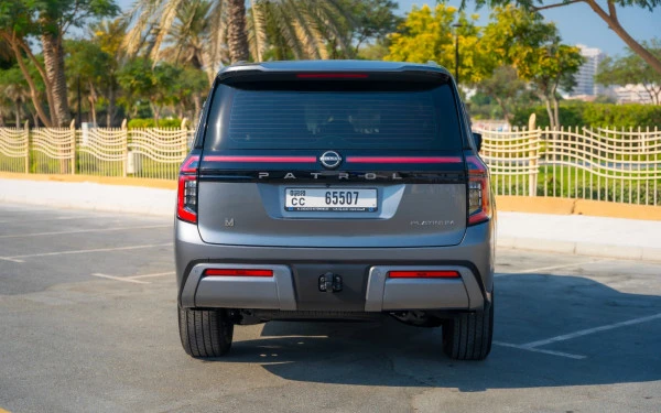 Nissan Patrol Platinum V6 (Grigio), 2025