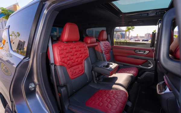 Nissan Patrol Platinum V6 (Grigio), 2025