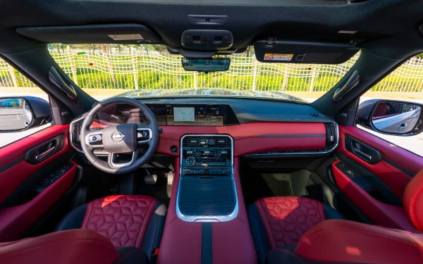 Nissan Patrol Platinum V6 (Grigio), 2025