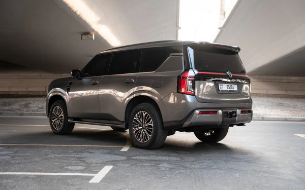 Nissan Patrol Platinum V6 (Grigio), 2025