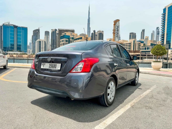 Nissan Sunny (Серый), 2022