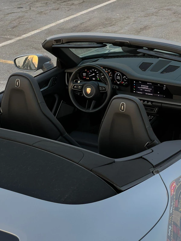Porsche 911 / Carrera (Grigio), 2023
