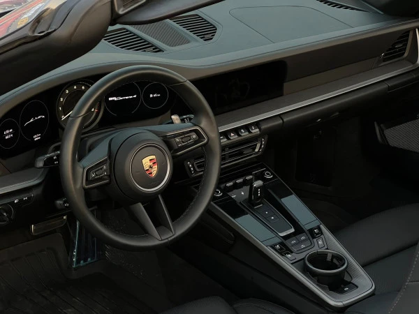 Porsche 911 / Carrera (Grigio), 2023