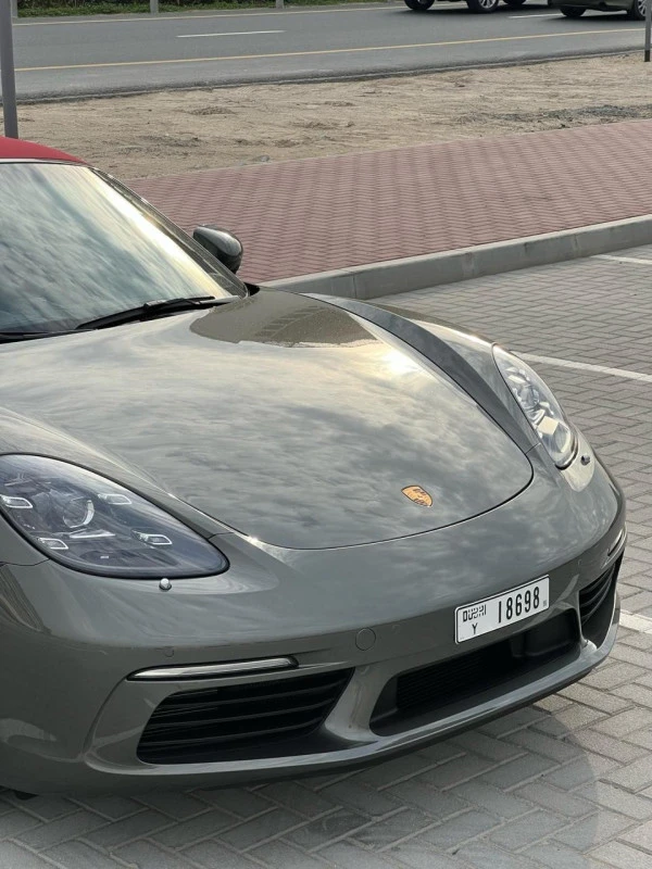 Porsche 911 / Carrera (Grigio), 2025