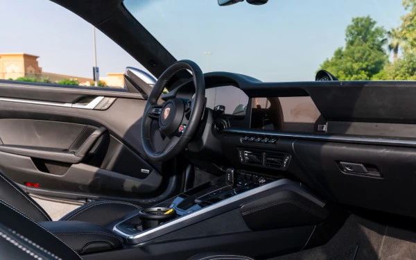 Porsche 911 Carrera GTS (Grise), 2025