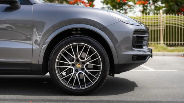 Porsche Cayenne coupe (Gris), 2022