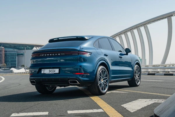 Porsche Cayenne (Grey), 2025