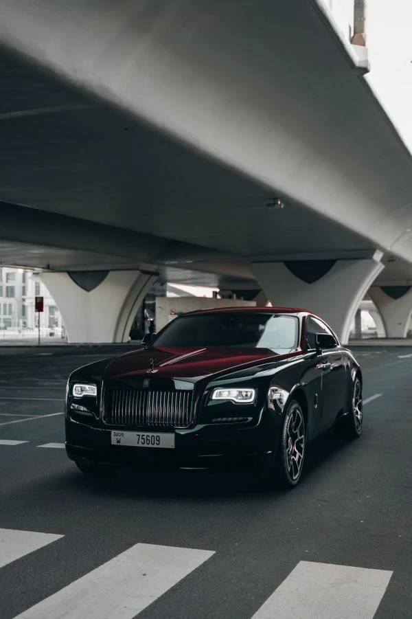 Rolls Royce Wraith Black Badge (Бардовый), 2019